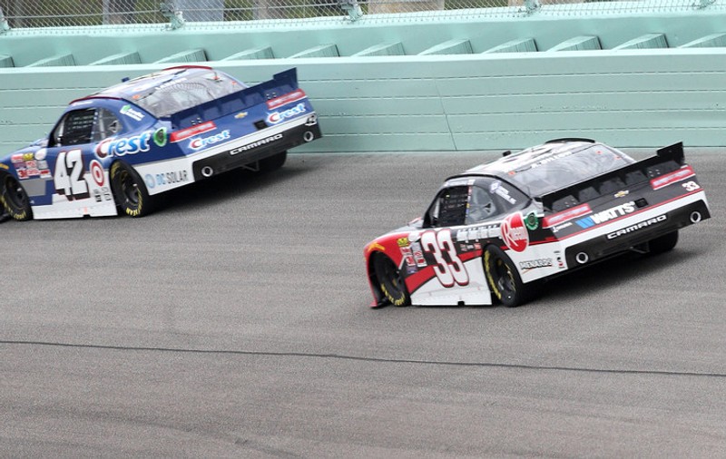 Un pilot din NASCAR, suspendat pe termen nelimitat pentru o insultă rasistă