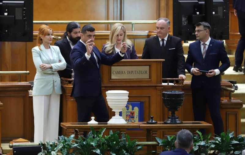 Apogeul rușinii politice. AUR și partenerii săi au bătut recordul minimului de voturi la o moțiune de cenzură