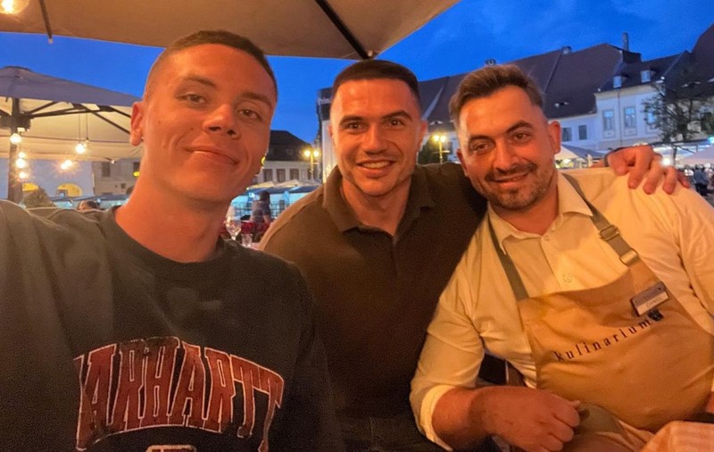 David Popovici preferă vacanțele fără lux și extravaganță. În ce oraș a fost surprins și cum a interacționat cu fanii