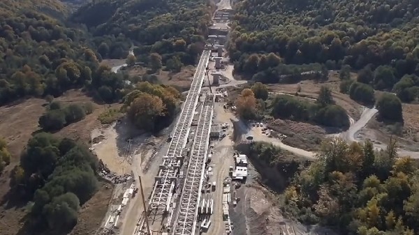 Lucrări pe Secțiunea 3 Cornetu - Tigveni din Autostrada Sibiu - Pitești