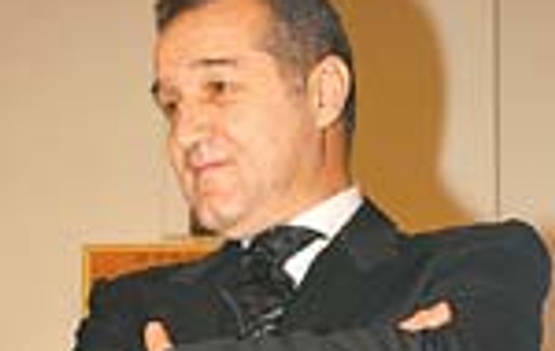 Becali vrea premiul Oscar
