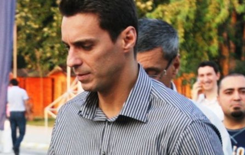 Video | Mircea Badea se bagă şi el în războiul divelor. Vezi cum a atacat-o pe Andreea Marin!