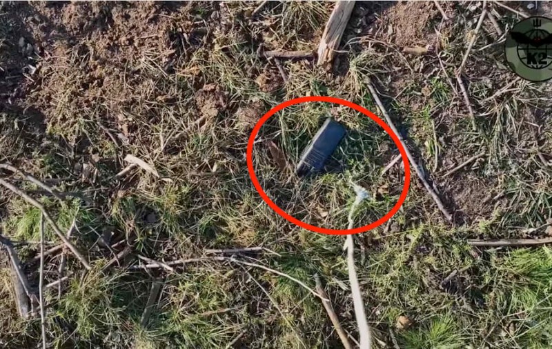 Un walkie-talkie al unui soldat rus mort a fost capturat de o dronă ucraineană și a trădat planurile de atac ale inamicilor, susține Kievul - VIDEO