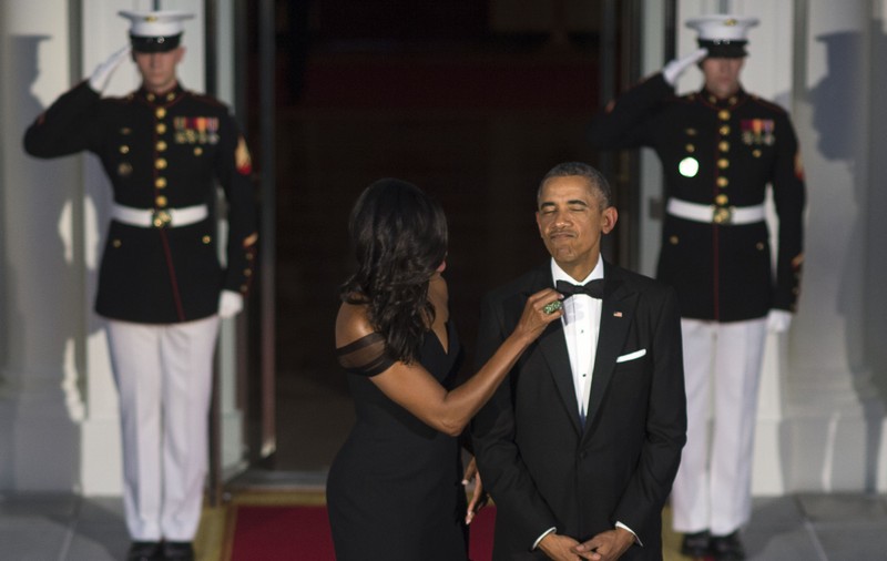 GALERIE FOTO| Barack Obama a purtat același costum de gală timp de 8 ani și nimeni nu și-a dat seama