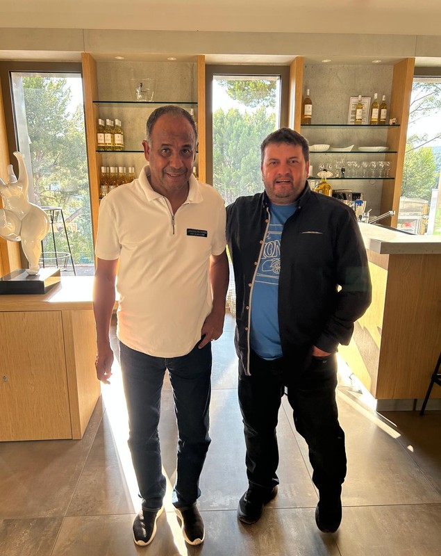 Acasă la Jean Tigana, fostul mare internațional francez care s-a retras din fotbal ca să facă vin în podgoria sa din Cassis. Ce a spus despre meciurile epice ale Craiovei cu Bordeaux