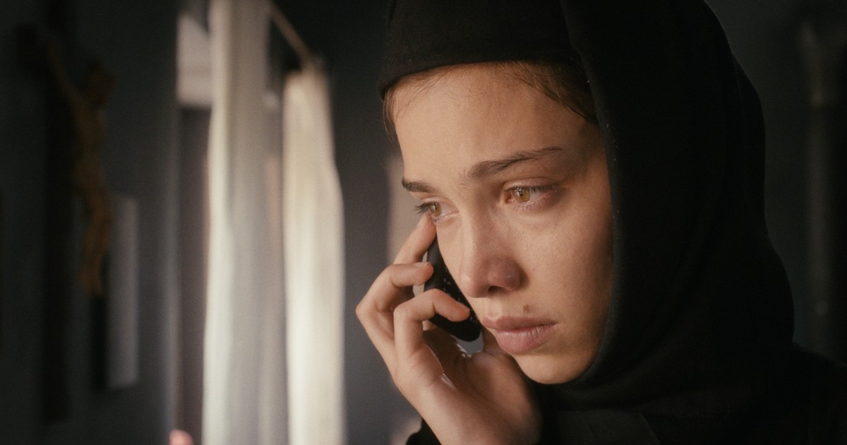 Actrița Ioana Bugarin, în filmul „Miracol"