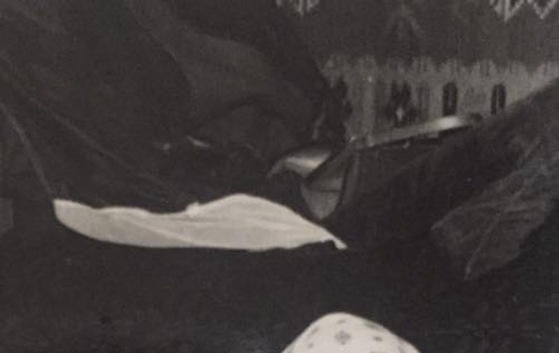 Ghicești cine este vedeta din imagine? Așa arăta când era mică, dar acum este una dintre cele mai sexy apariții de la noi