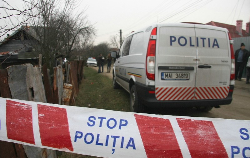 Moarte ciudată într-o localitate din Vaslui. Cum a fost găsit trupul unui bărbat de 33 de ani 