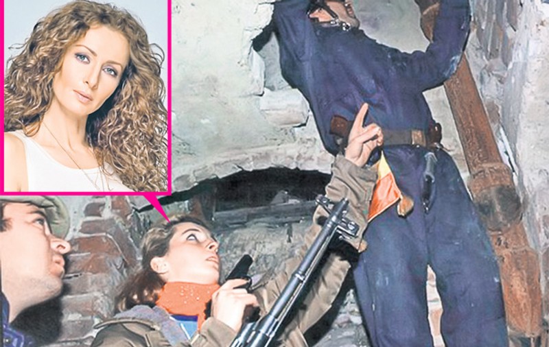 Fotoreporterul francez Patrick Durand ne-a explicat ce făcea Mihaela Rădulescu, înarmată, la Revoluţie