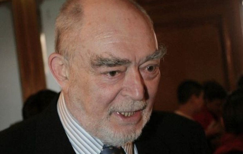 "Mircea Albulescu ar fi trebuit să îşi schimbe modul de viaţă". Unul dintre medicii care s-au ocupat de actor face dezvăluiri