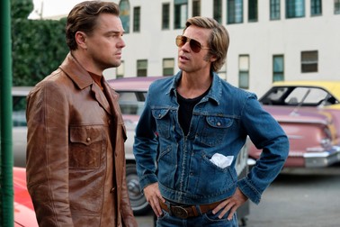 Rick (DiCaprio) și Cliff (Pitt) / Foto: Sony Pictures Releasing