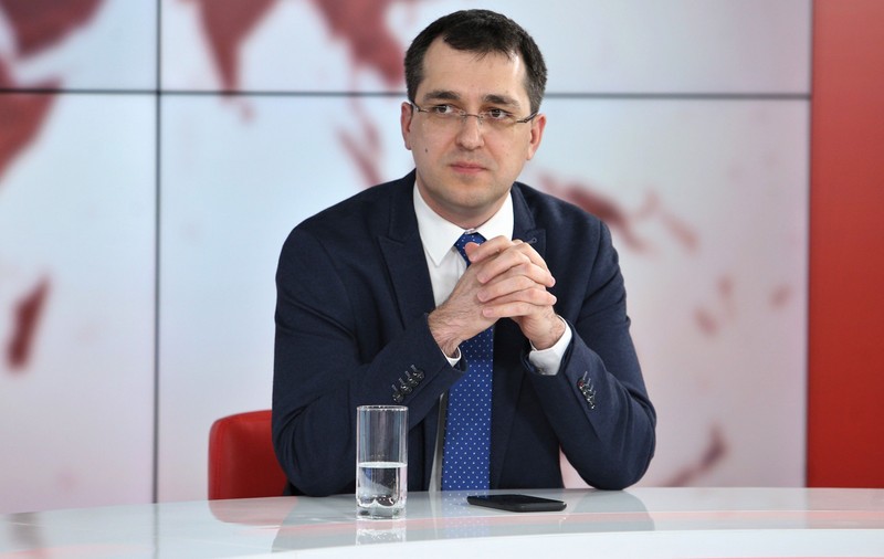 Vlad Voiculescu: „La capitolul testare, statul a eșuat. Au fost testați politicienii și pilele. Testarea în București e un gest comunistoid”