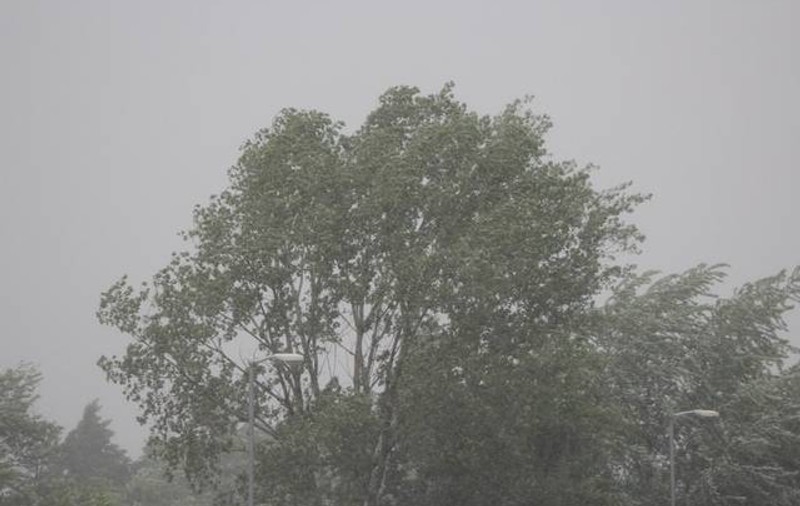 FURTUNA FACE VICTIME. Peste 10 persoane rănite în Capitală | FOTO
