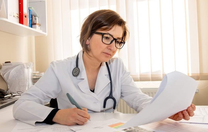 Propunerea PLUS pentru ministrul sănătății, dr. Ioana Mihăilă, e cea care a descoperit că testele PCR se făceau la privați, în detrimentul laboratoarelor publice