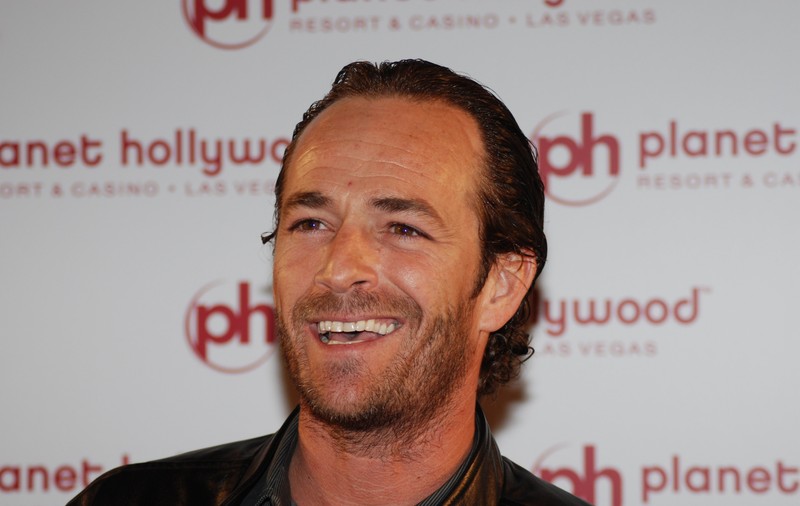 Femeile din viața lui Luke Perry. S-a iubit numai cu vedete una și una | FOTO