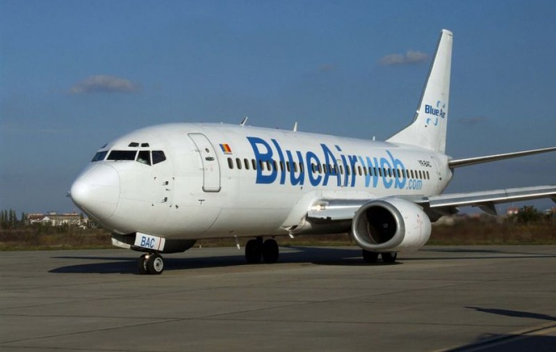 Blue Air suspendă zborurile pe ruta Timişoara-Iaşi-Cluj. Mesajul companiei pentru pasagerii afectaţi