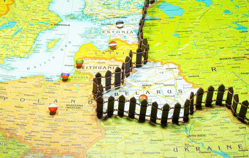 Războiul Rusiei cu NATO va costa mai puțin decât pandemia de COVID-19 și Trump nu va ajuta Europa. Scenariul invaziei lui Putin în țările baltice