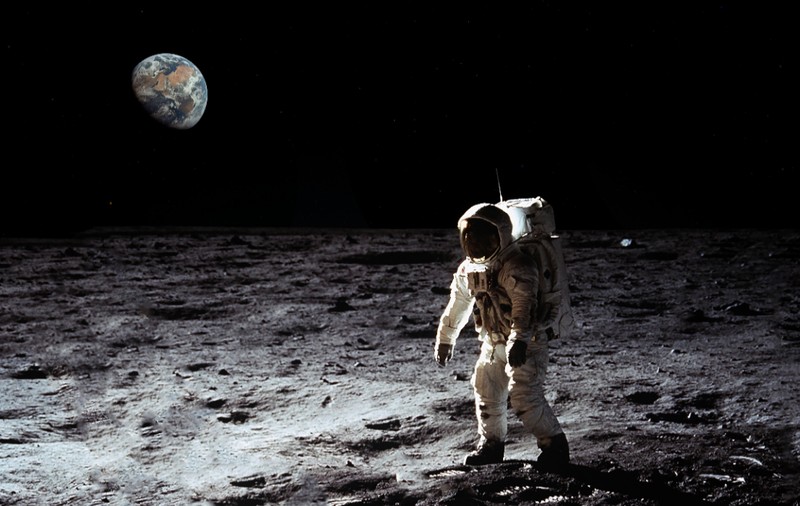 Cum ar putea mânca astronauții pe Lună: oamenii de știință au reușit să cultive năut în sol lunar