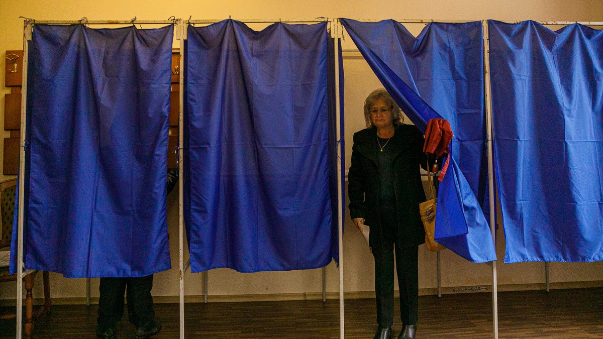 Secţia de vot 114 din Lupeni