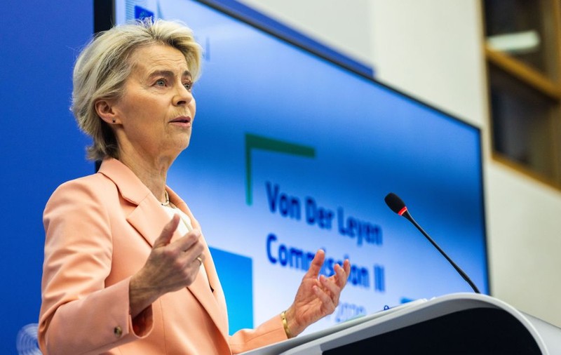 Discuții prostești despre cine ce a luat de la von der Leyen. PSD a primit fix ce merita