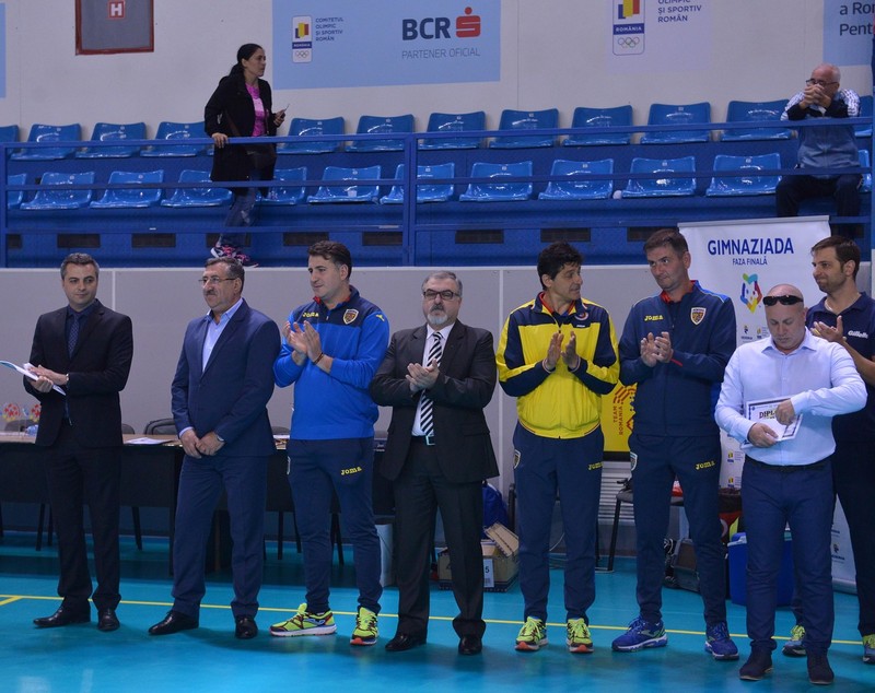 Belodedici, asaltat de fotbaliste. S-a întâmplat la Gimnaziada de la Izvorani. FRF mizează pe disciplinele care au votat cu actuala conducere