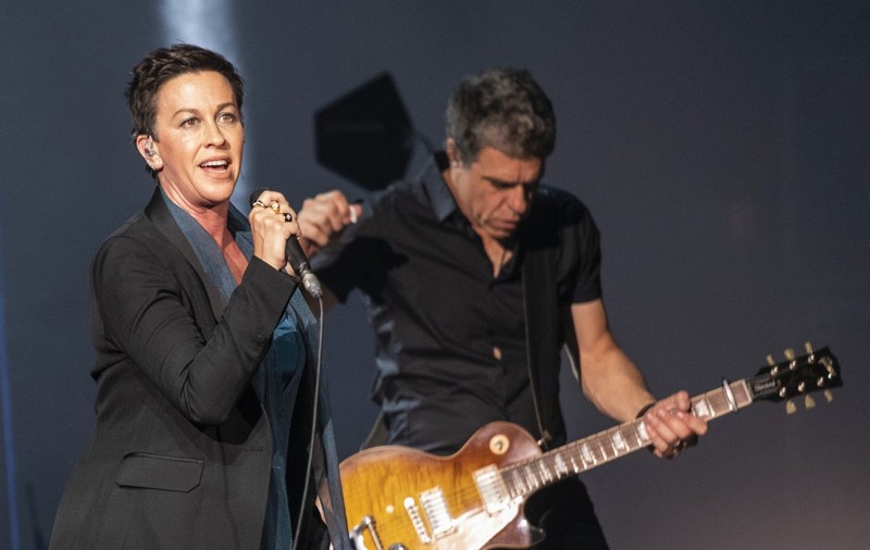 Alanis Morissette este însărcinată cu al treilea copil. Fotografia prin care a făcut marele anunț