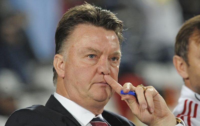 Van Gaal şi-a dat jos pantalonii pentru a le arăta jucătorilor că "are testicule"