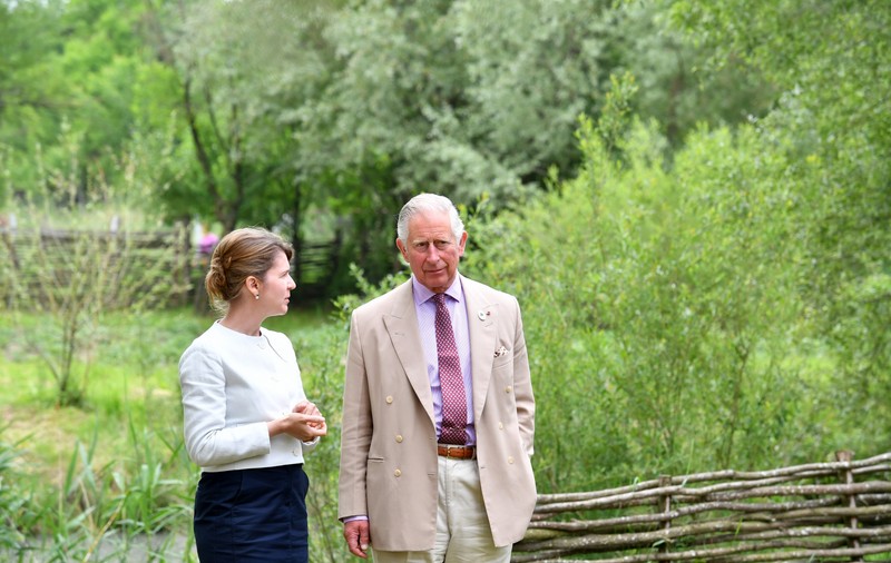 VIDEO | Prinţul Charles îi îndeamnă pe români să îşi petreacă vacanţele în țară: „E momentul ideal să refacem legătura cu moştenirea noastră”