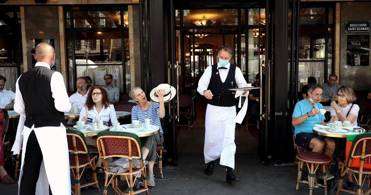 VIDEO Restaurantele și cinematografele se redeschid de mâine. Condiția anunțată de Guvern care poate duce din nou la închiderea lor