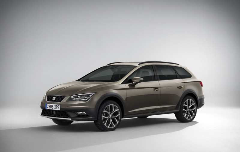 Seat lanseaza primul Leon cu care poti merge in teren accidentat