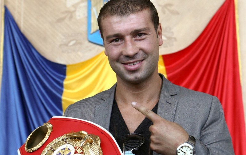 Video | Campionul Bute e gata de meci: "Sunt la capacitate maximă şi fizic şi psihic"