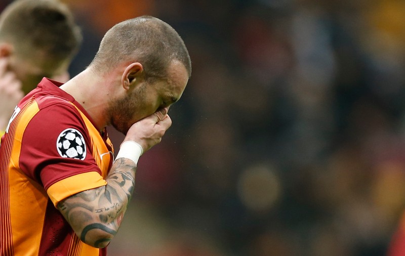 Cadoul lui Sneijder de Crăciun pentru iubitorii fotbalului: un lob perfect / VIDEO