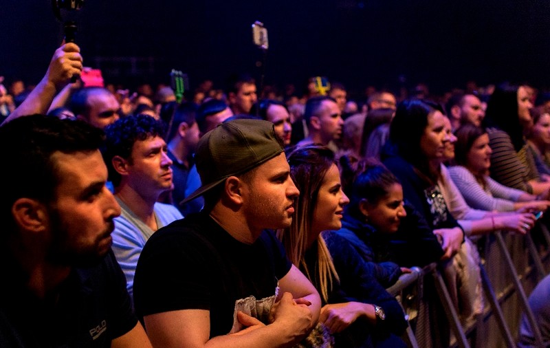 Cerere în căsătorie la concertul Deliei de la Londra