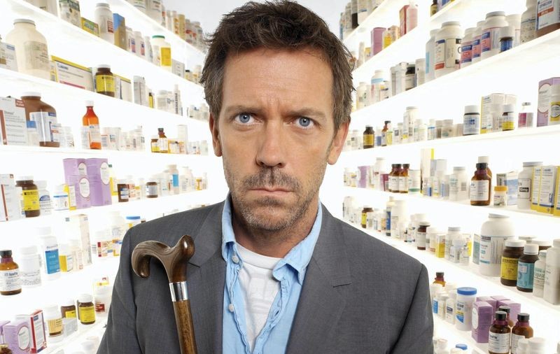 Producătorii serialului "Dr. House", daţi în judecată pentru orgii