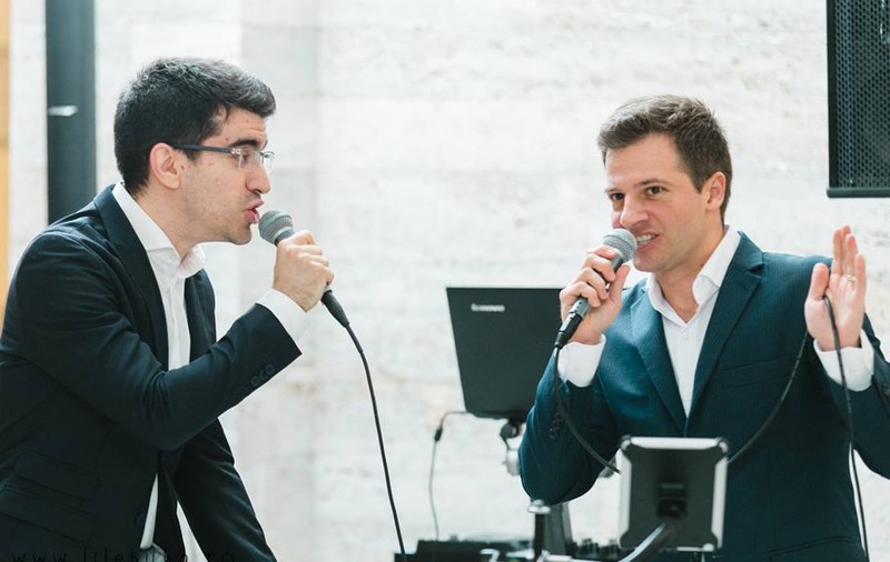 Fiul lui Florin Călinescu a-nceput să presteze la nunți! Petru cântă jazz și swing cu Maximilian Muntean