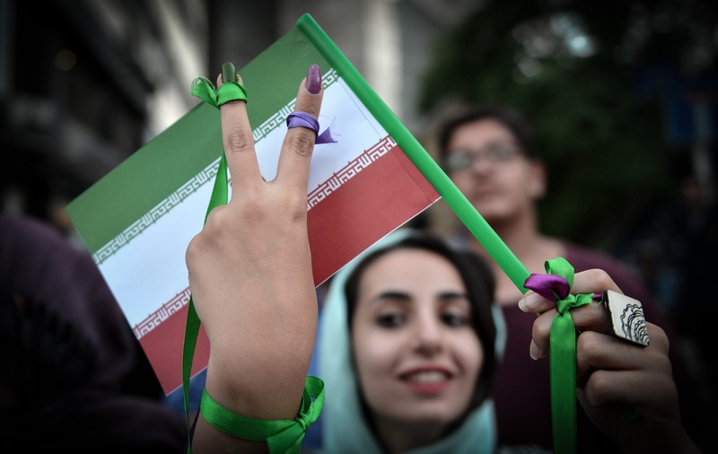 Prețul petrolului a crescut la 67 de dolari pe baril în urma protestelor din Iran. Urmează scumpirea carburanților