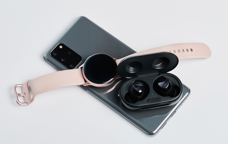 Produse electronice Samsung la reducere în oferta eMAG de azi, 23 decembrie