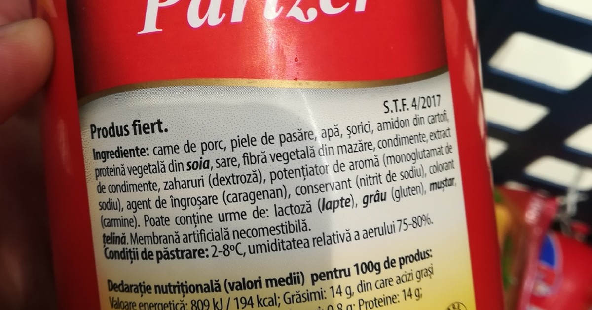 Câtă grăsime conține parizerul de pasăre, dar și ce cantitate de sare. Etciheta unui parizer