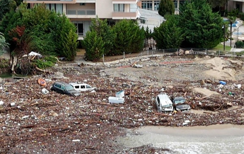 Alertă de ploi torențiale în Bulgaria, în stațiunea devastată acum două săptămâni. Oamenii, sfătuiți să rămână în case