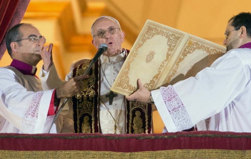 CINE ESTE CARDINALUL Jorge Mario Bergoglio, ALES PAPĂ?