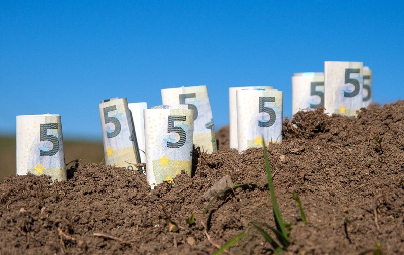Un hectar de teren agricol costă în România mai puțin de 10.000 de euro. În Malta, un hectar costă peste 200.000 de euro