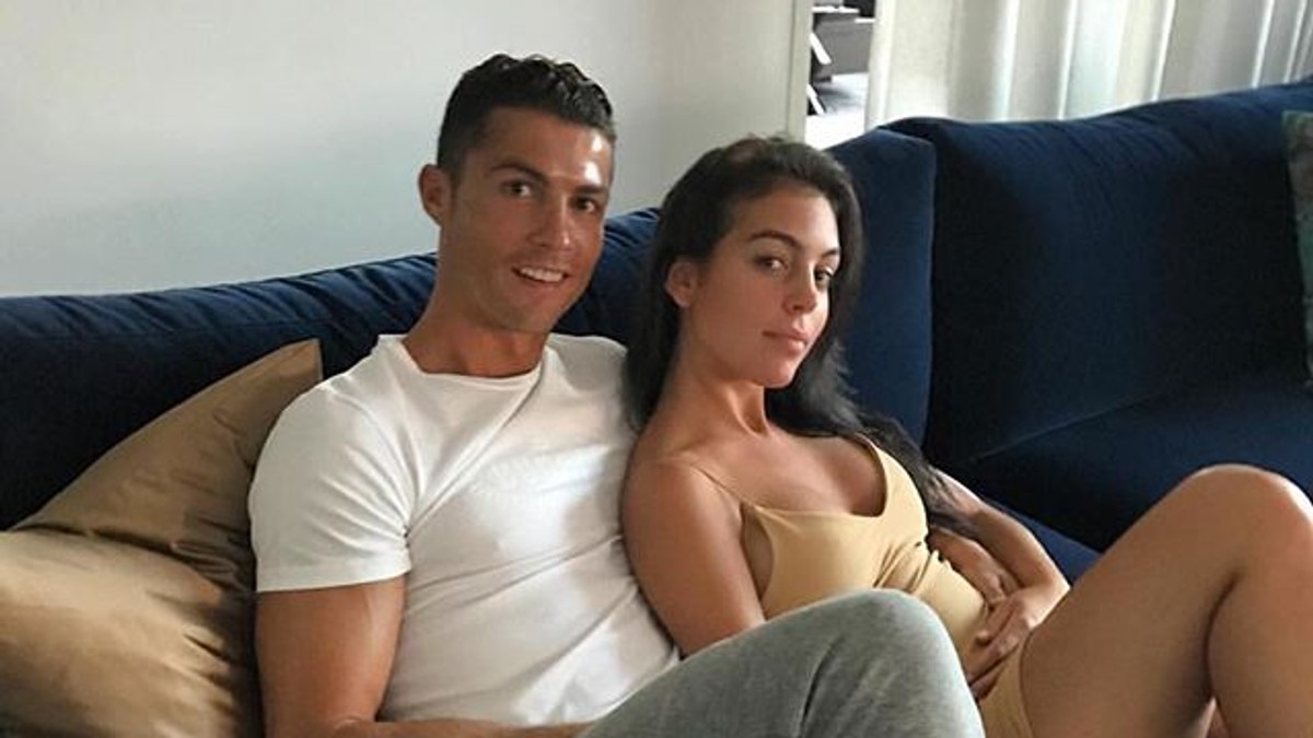 Cristiano Ronaldo va avea un copil cu iubita lui Georgina