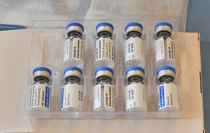 O nouă tranșă de 792.000 de doze de vaccin Johnson & Johnson ajunge miercuri în România