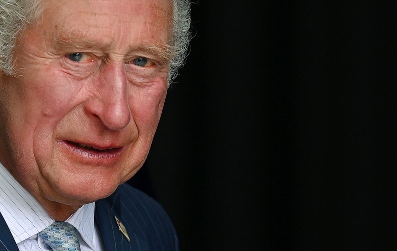 Charles al III-lea trebuie să aleagă ce fel de rege va fi. Presiunea publică l-ar putea obliga să modernizeze monarhia britanică