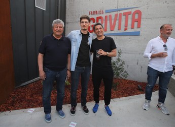 Matei, fiul lui Răzvan Lucescu, s-a întors din Olanda pentru a investi în România