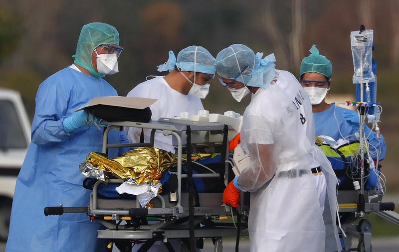Centrul pentru Prevenirea și Controlul Bolilor: Majoritatea infecțiilor cu COVID-19, răspândite de persoane fără simptome