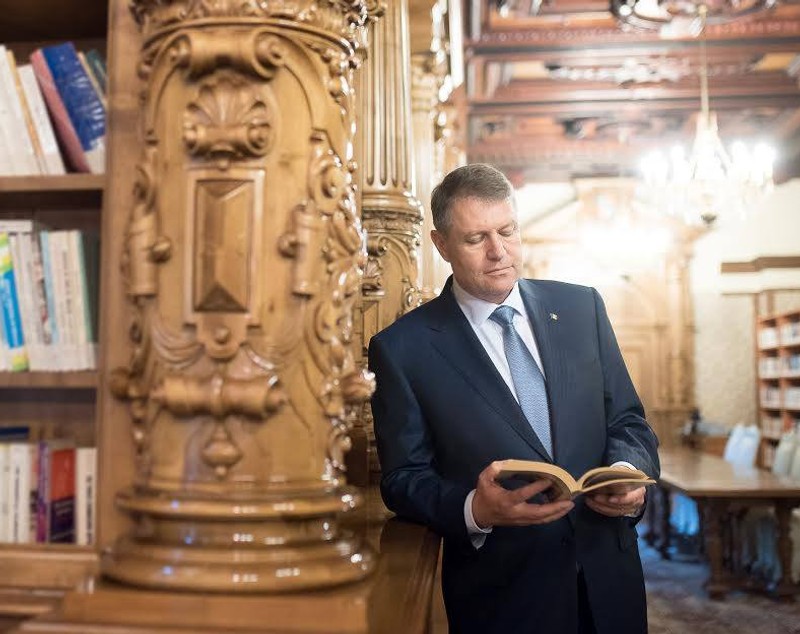 Klaus Iohannis, la 59 de ani și pe final de mandat la Cotroceni: De la România lucrului bine făcut, la conflict cu Puterea politică