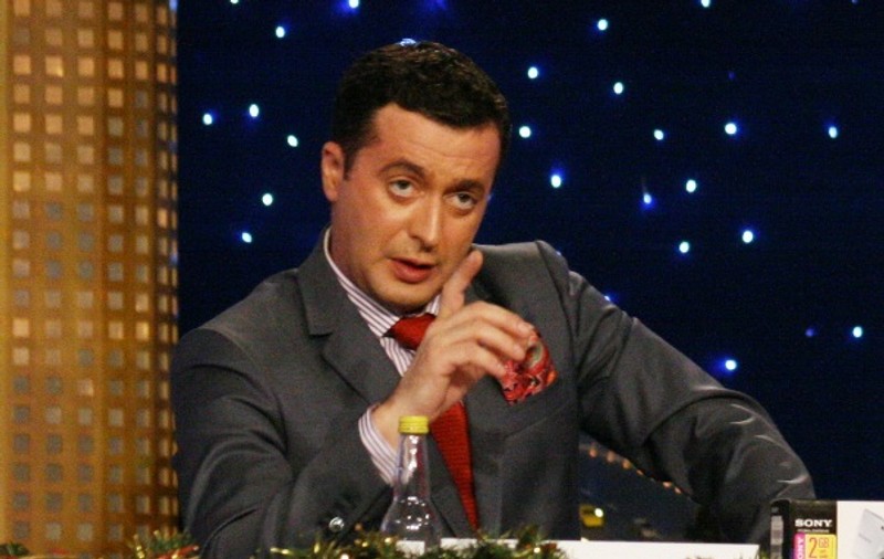 DEZBRĂCATU face SĂRBĂTORI fără COLESTEROL cu cei dragi