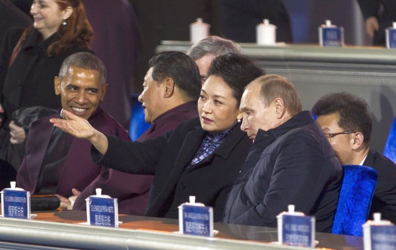 Gafa lui Vladimir Putin, care i-a înfuriat pe chinezi! Ce a făcut în prezenţa Primei Doamne a Chinei | FOTO