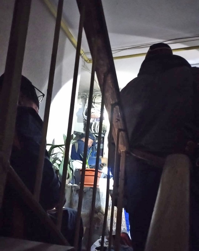 Situație disperată în Rahova, sectorul 5, unde sute de oameni stau de două luni fără gaze. „O să facem Crăciunul în frig. Pentru Distrigaz nu contăm”